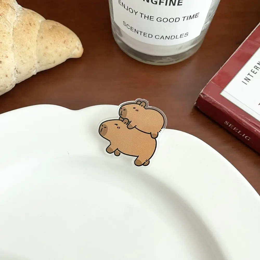 하이 퀄리티 귀여운 만화 카피바라 브로치, 라이트 무게추 아크릴 만화 브로치, 작은 액세서리, 멀티 시나리오, 귀여운 핀