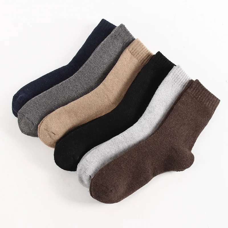 Men's Socks Harajuku Solid Color Simple Versatile Mid Tube Socks Winter Thickened Plush Soft Comfortable High-quality Wool Socks