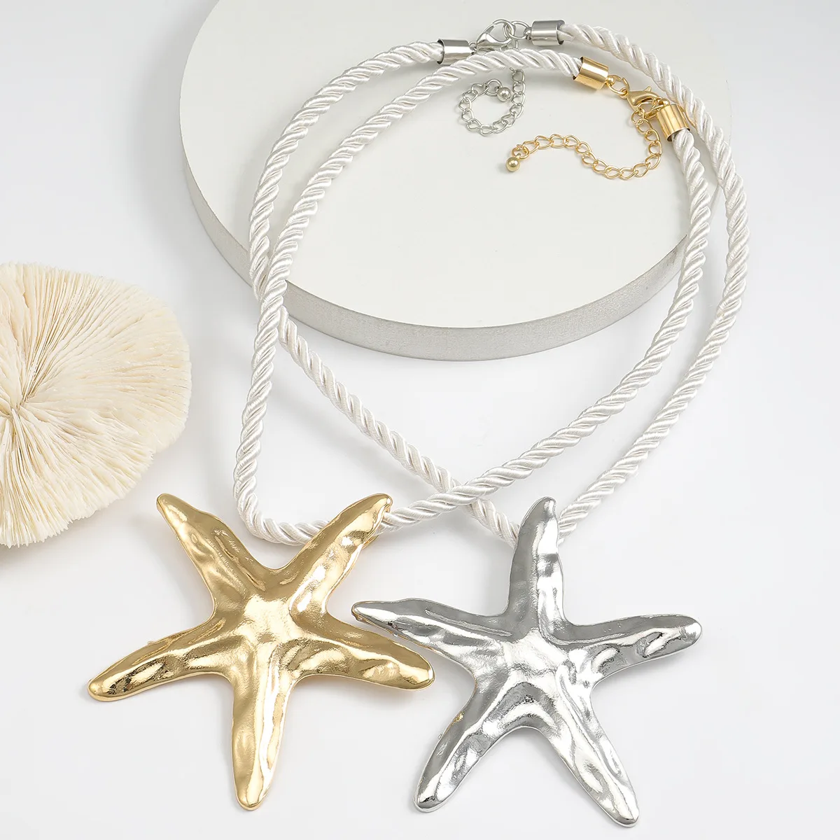 ZAA New 2024 Starfish Necklace Vintage Choker Neck Accessories for Woman Fashion Summer Beach Jewelry Pendant Necklace