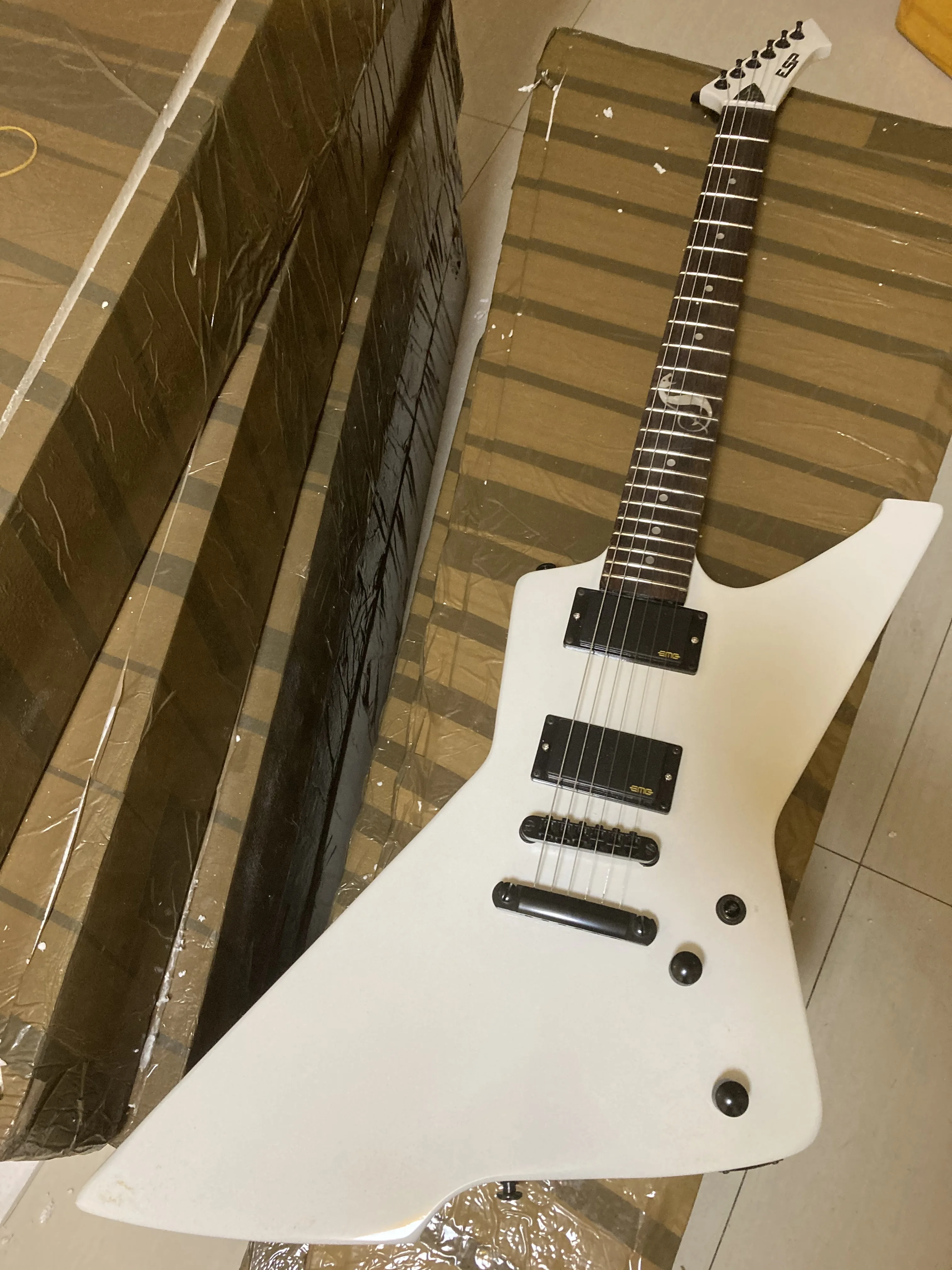 ESP Explore Signature Series Snakebyte: Is This the Ultimate Battery-Powered Guitar for Modern Players?