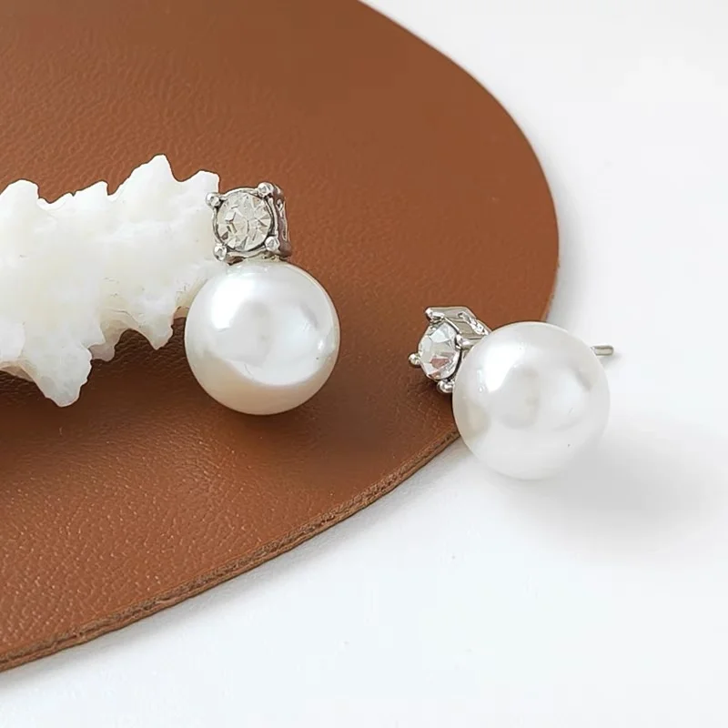 Popular  Versatile CZ Light Luxury Earrings Originality Rotundity Pearl Pendants Earrings For Women