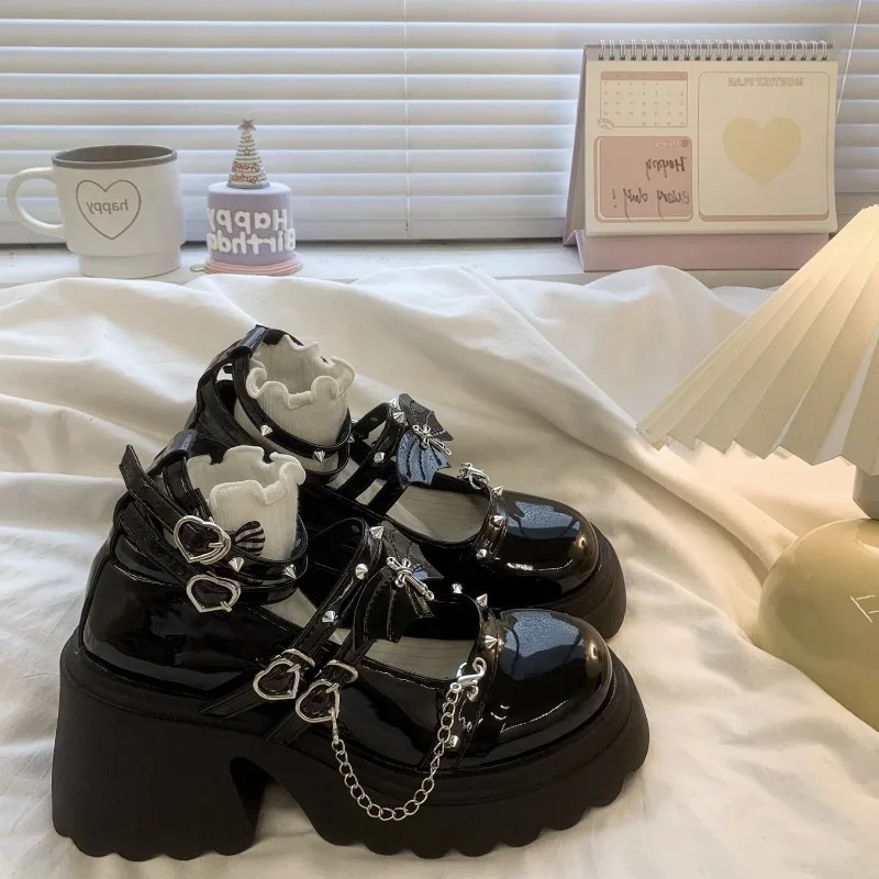 Women Gothic Mary J…