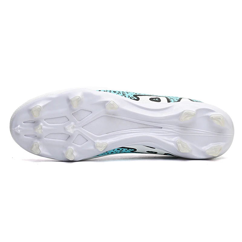 Men Training Soccer Shoes Society Cleats Professional Football Shoes Fast TF/FG Football Field Boots Indoor Sneaker Ultralight