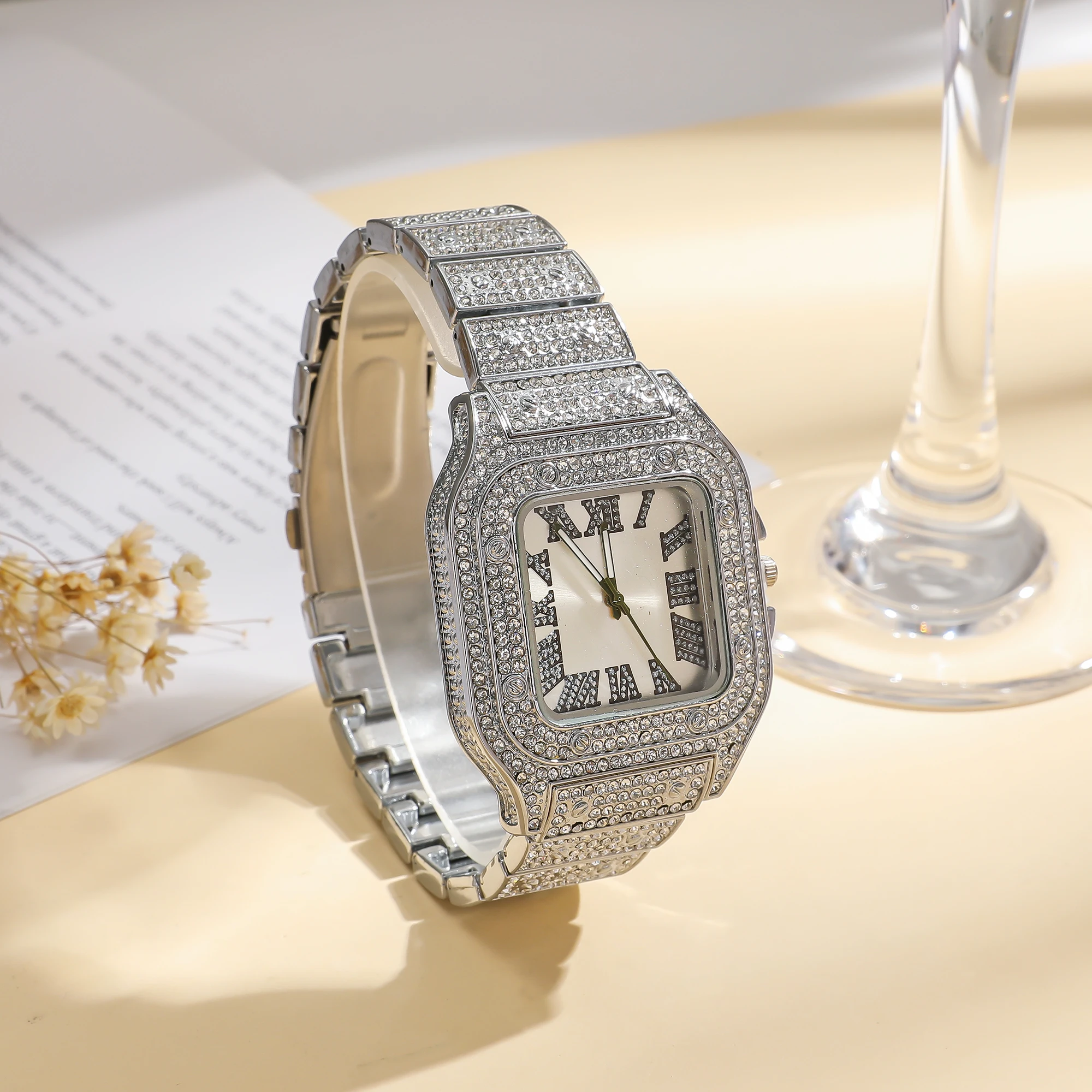 Square fashion trend Hip hop style diamond diamond steel band quartz watch for men and women