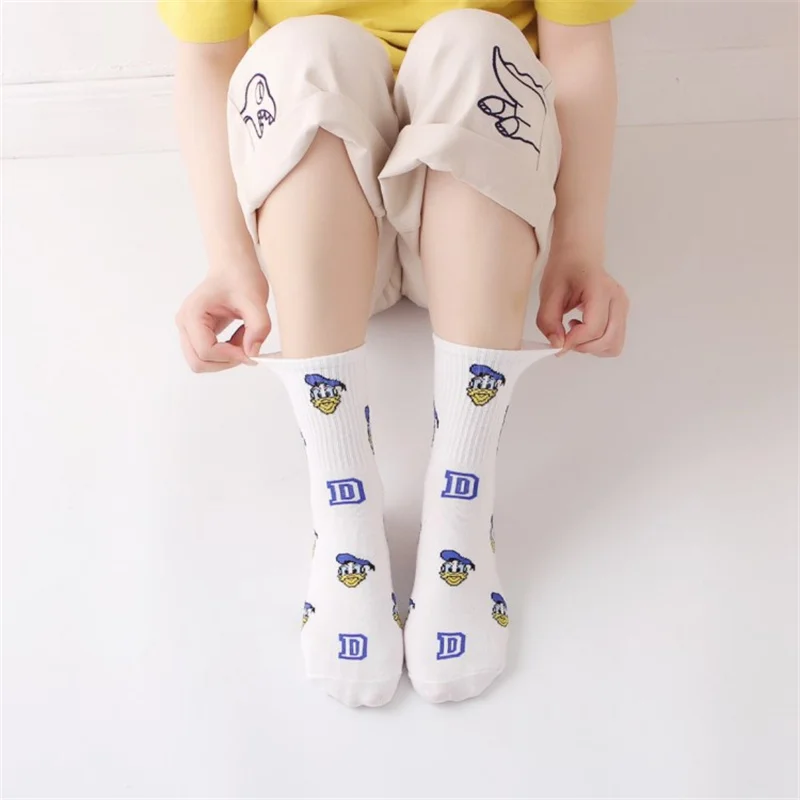 1Pairs Disney Cartoon Casual Socks Mickey Mouse Minnie Daisy Donald Duck Fashion Print Cotton Sock for Women Socks Girls Gift