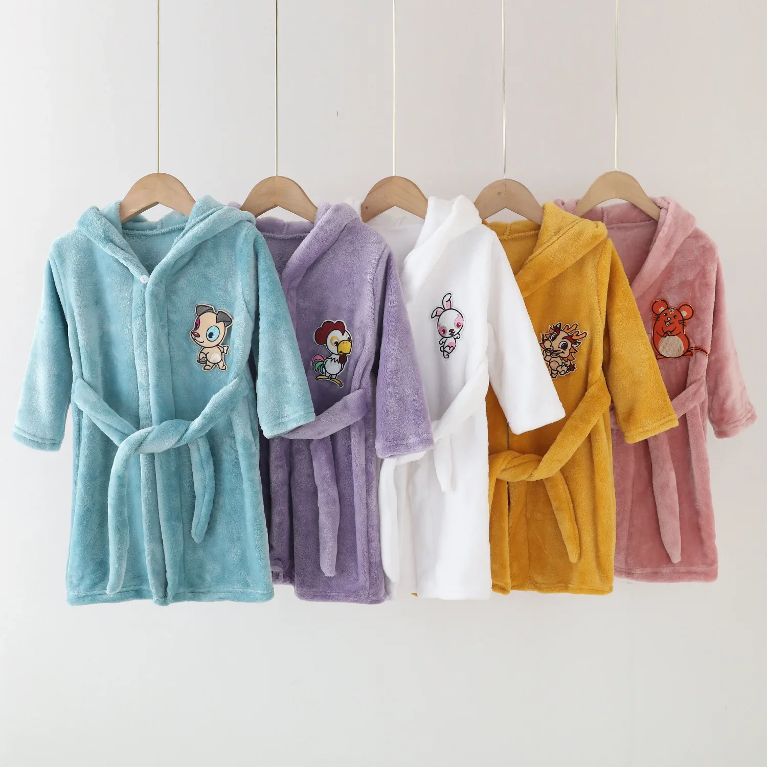 

Winter Christmas Bath Robe For Girls Pajamas Animal Hooded Robes Children Dressing Gown Boys Sleepwear Kids Bathrobe 3 5 7 9 11Y