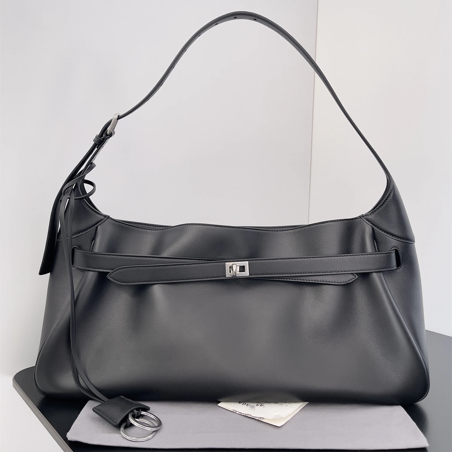 

2025 New Trendy luxury Bag Purse Women Designer Tote Bag Large Capacity Handbag Fashion famous brand Shoulder Bag