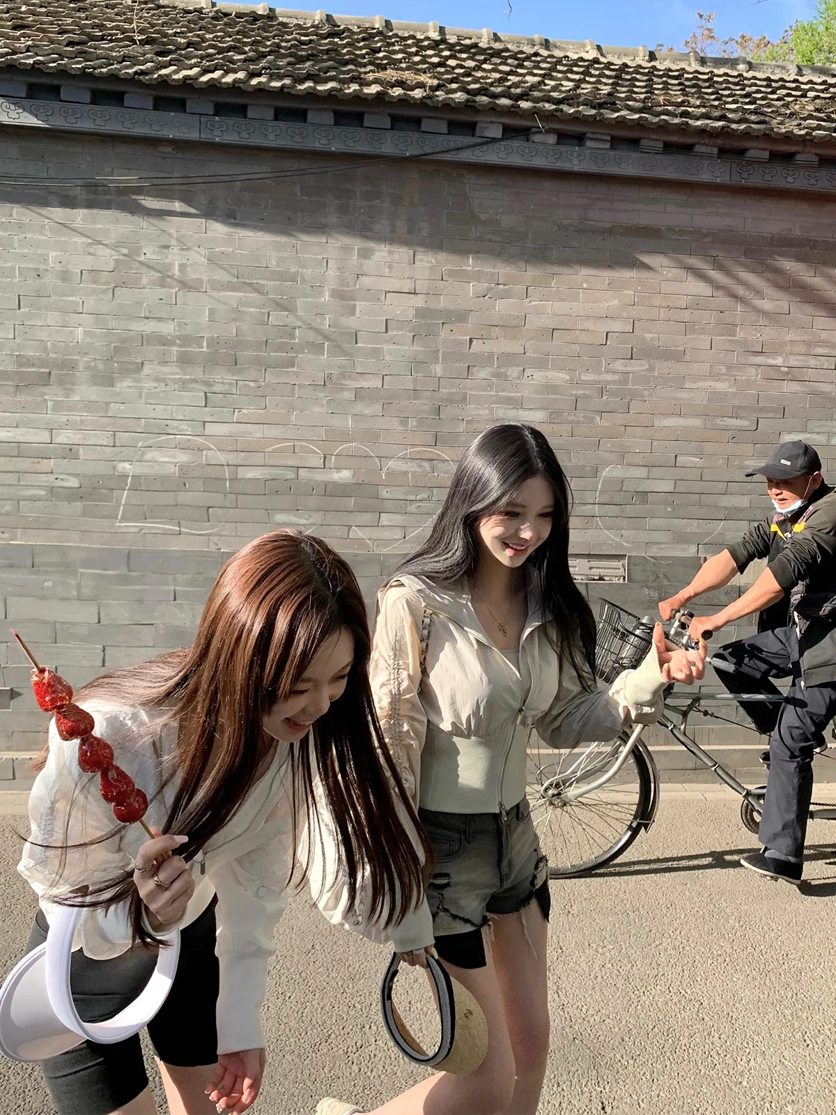 

Good Morning Fan Fan Korean Sle Pleated Ribbed Sun Protection Clothing UPF50 Women's Summer Lightweight ort Outerwear