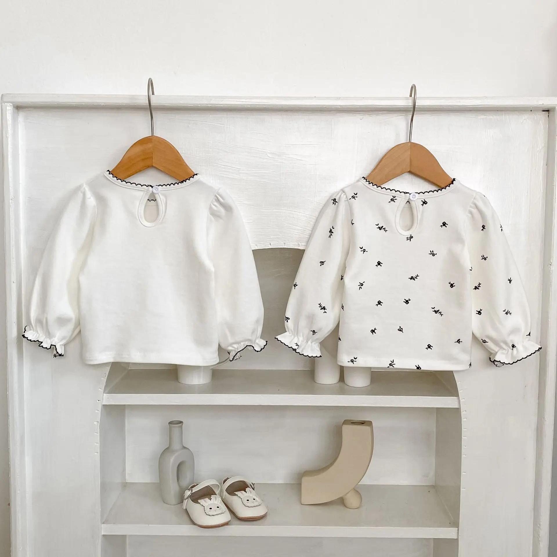 Ins Spring and Autumn New Baby Bunch Dog Teeth Bubble Sleeve Bottom Shirt Top