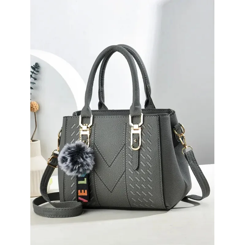 

Fashionable large capacity embroidered crossbody bag for women, a handbag for daily use