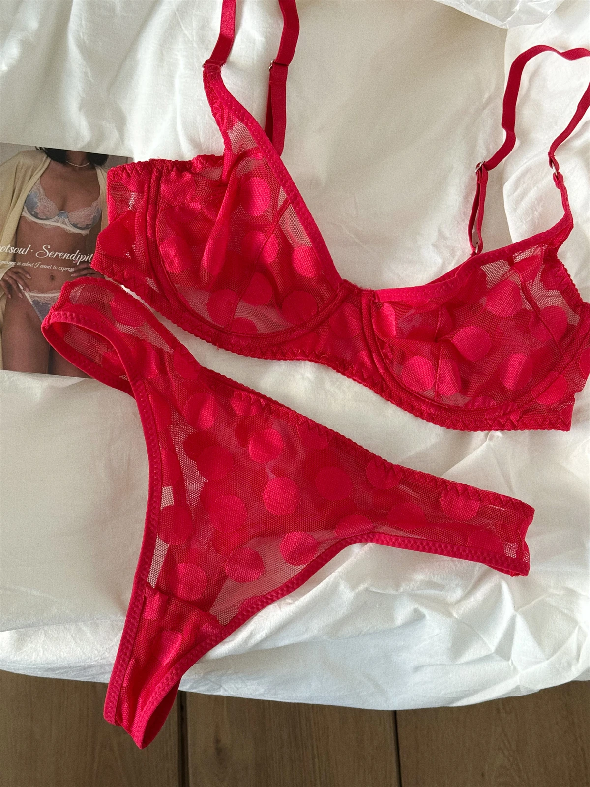 

Красный кружевной сексуальный комплект нижнего белья на косточках в горошек, тонкие удобные бюстгальтеры пуш-ап, эластичный удобный комплект с бюстгальтером для женщин, нижнее белье