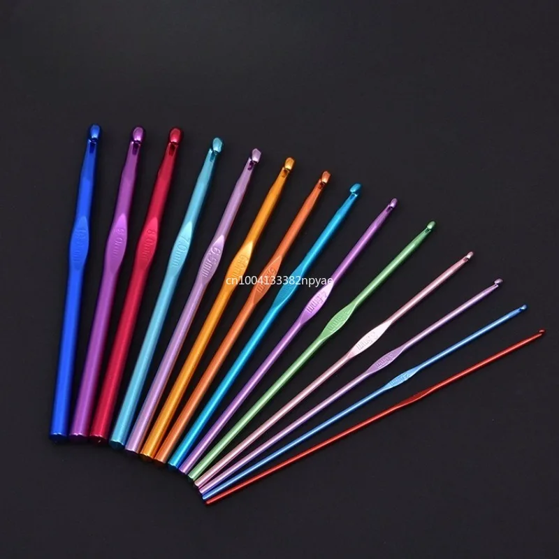 Набор игл разных размеров в случайных цветах, набор крючков для вязания крючком, спицы для вязания крючком, набор крючков для вязания