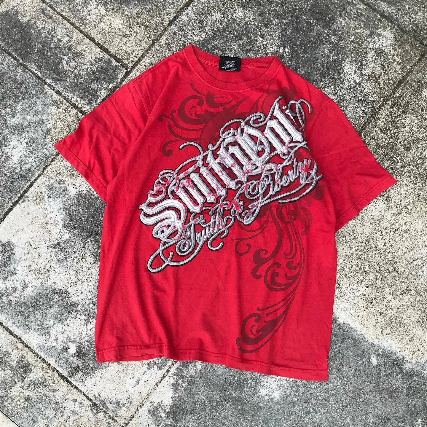 Red Southpole Graffiti T-Shirt Mens Urban Streetwear Art Bold Vintage Distressed Style Tops Hip-Hop American Women Casual Wear image 2