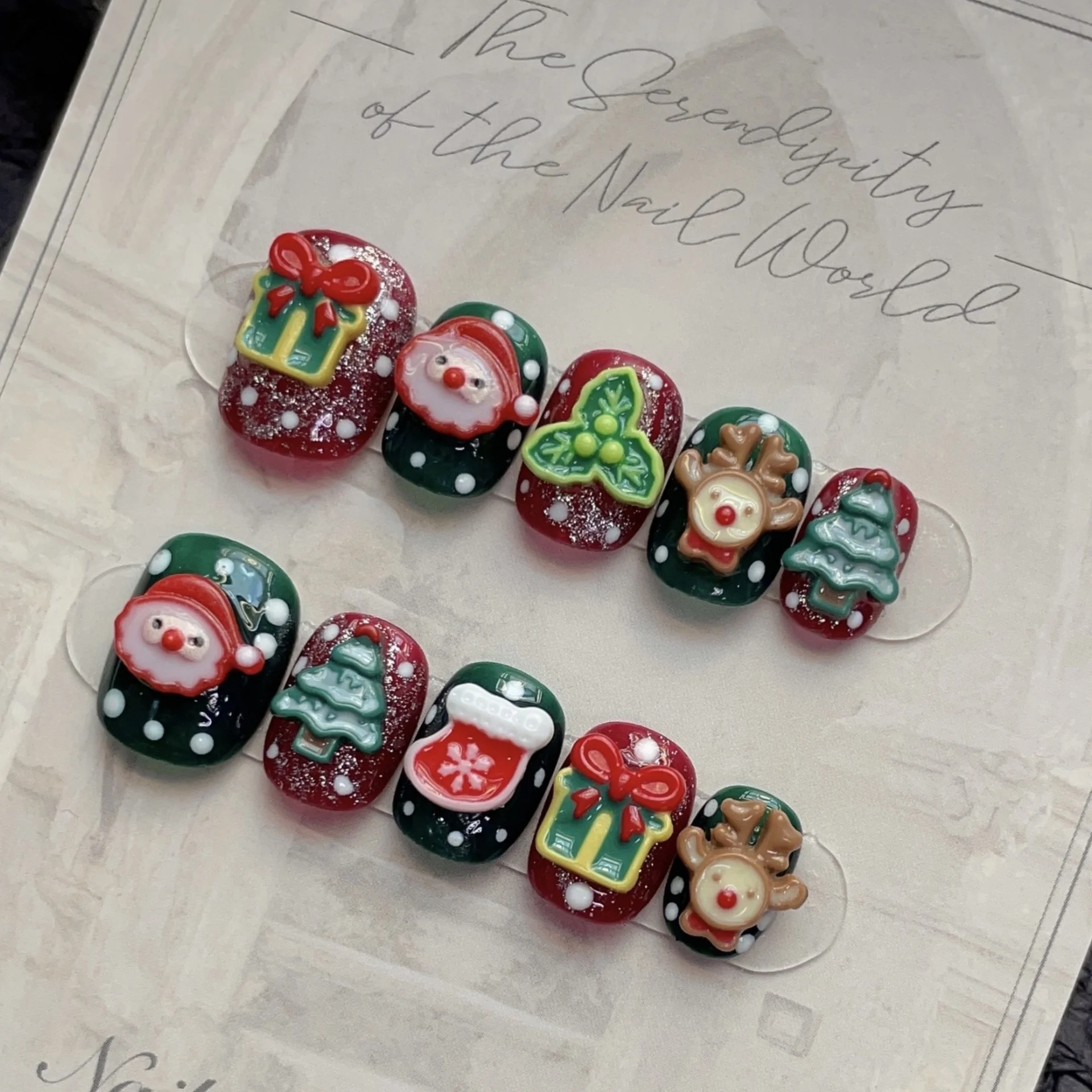 10pcs Merry Christmas Press On Nails Glitter Green Red Handmade False Nail With Reindeer Santa Claus Design Detachable Manicure