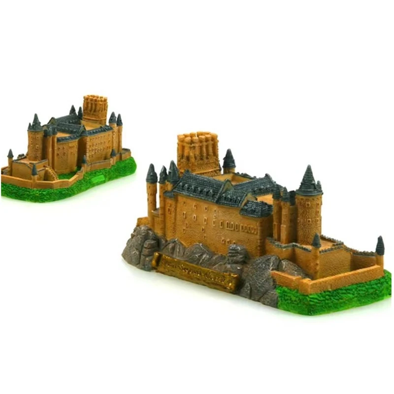 Hot Sale Segovia Castle, Spain Hand-painte Resin Crafts World Famous Landmark Model Tourism Souvenir Gifts Collection Home Decor