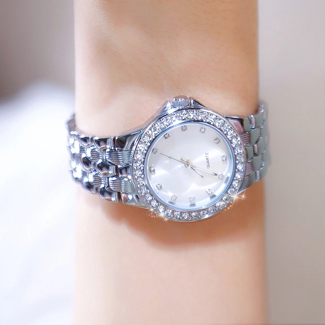 MAYZHISU Light Luxury Women Watch Women Quartz Wristwatch Retro Stainless Steel Female Ladies Watch Bracelet Gift for Gift