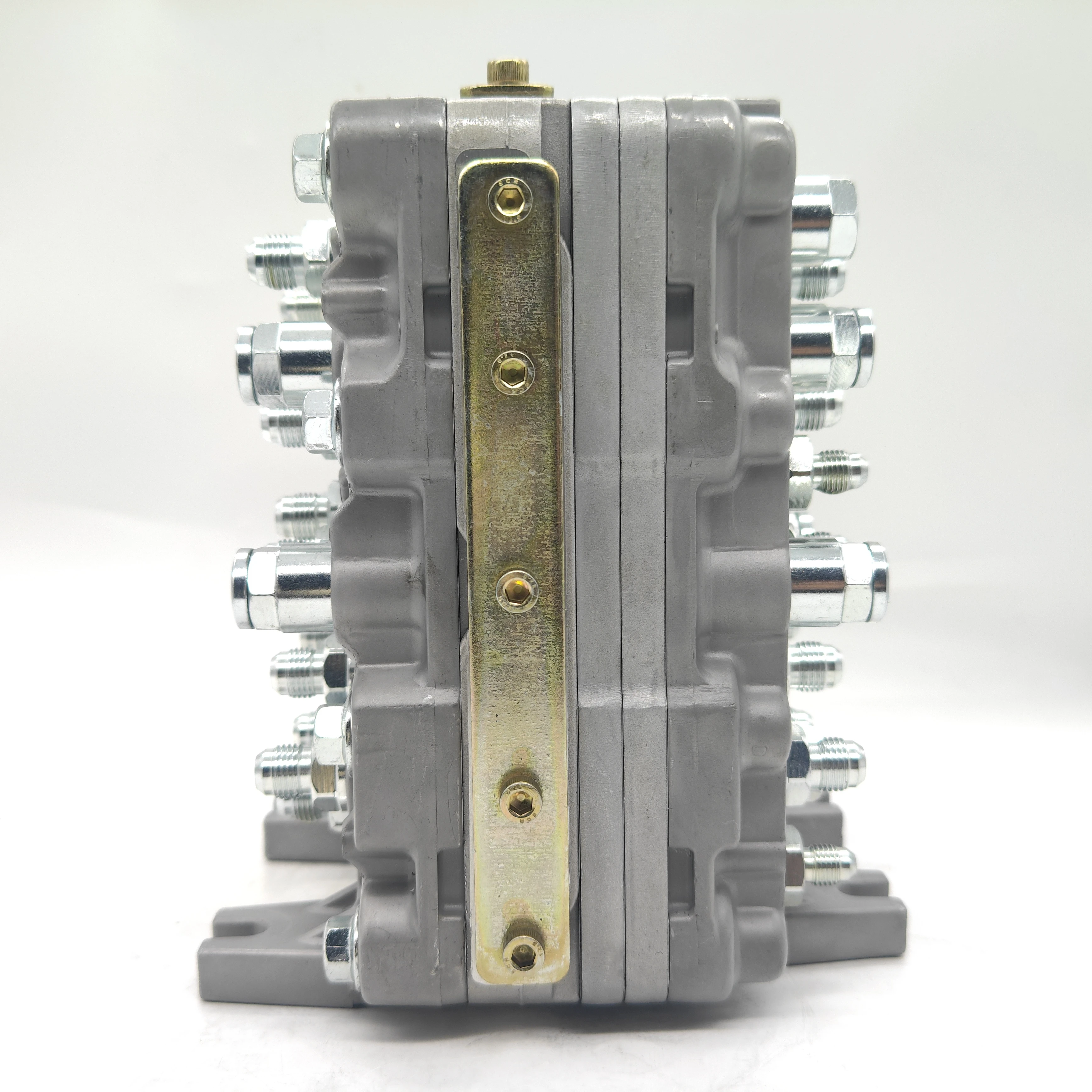 

Excavator Parts for ZAX200 ZAX330 Control Valve Signal Valve 4718274 Hydraulic Shuttle Valve
