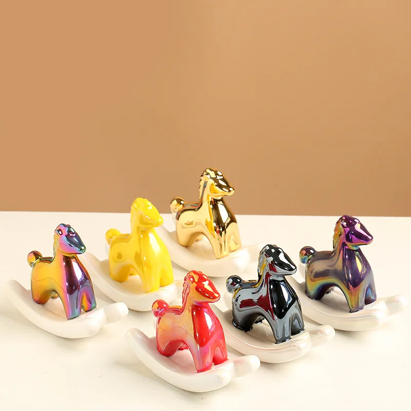 Creative Rocking Horse Ceramic Small Ornaments, Simple Home, Living Room, Office Decoration, Desktop, Tea Pets, Handicrafts