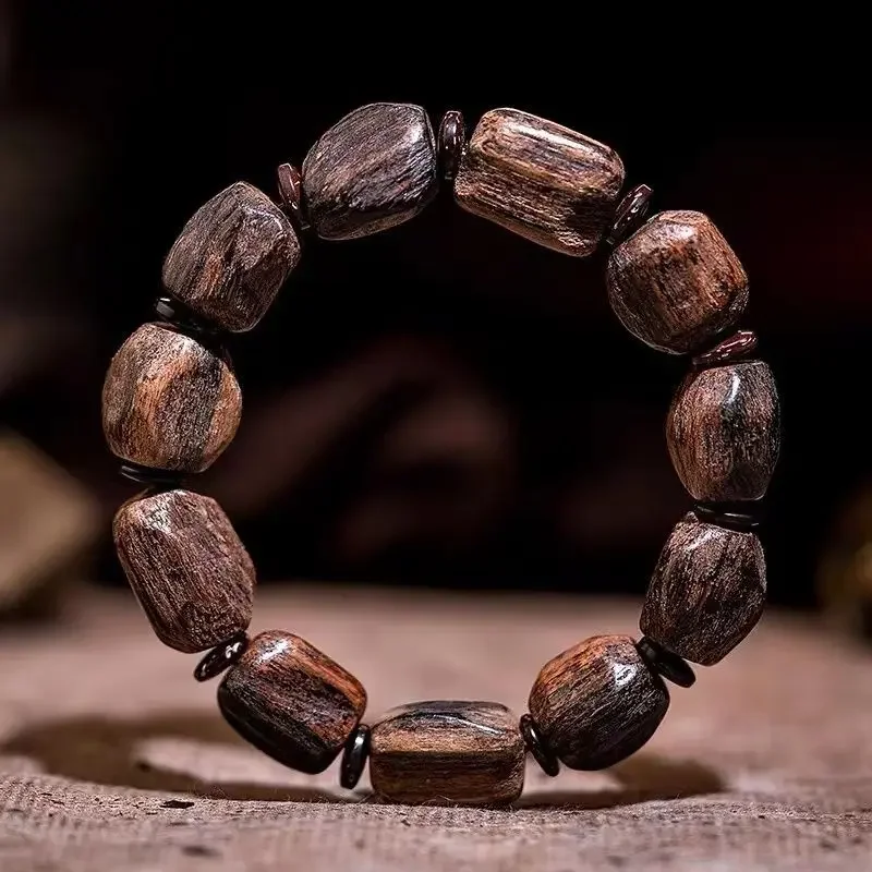 

Tarakan Black Oil Old Materials Agarwood Beads with Shape Eaglewood New Lace Wooden Full Set Bracelet