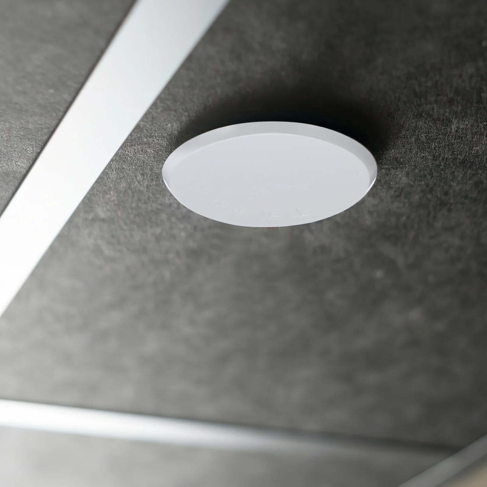 Arroseur de plafond en métal blanc, plaque de couverture, conception dissimulée, installation facile, pour système de sécurité intérieure, 4 pièces