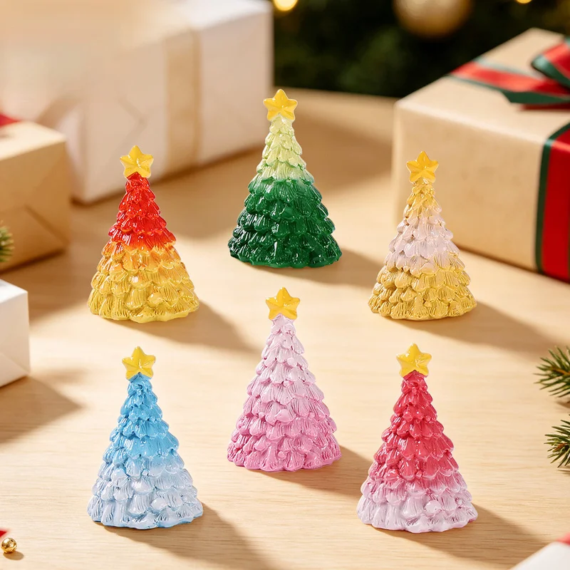 3pcs Gradient Ombre Mini Resin Christmas Tree Pendant, Fairy Garden Ornament, Micro Landscape Hanging Decor for Desk & Holiday