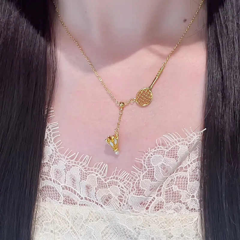 

Trend Badminton Sports Style Imitation Pearl Pendant Necklaces for Women Fashion Jewelry Light Luxury Minimalist Accessories