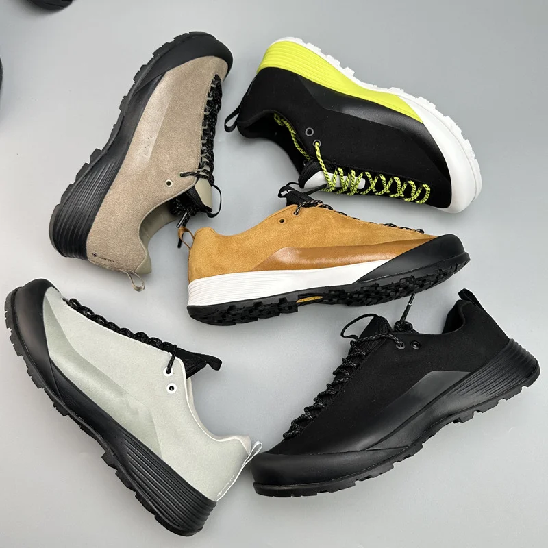 أحذية رياضية جلدية مقاومة للماء مقاس كبير أحذية عصرية للمشي لمسافات طويلة في الهواء الطلق 39-48 أحذية رياضية للركض للرجال وسادة هوائية