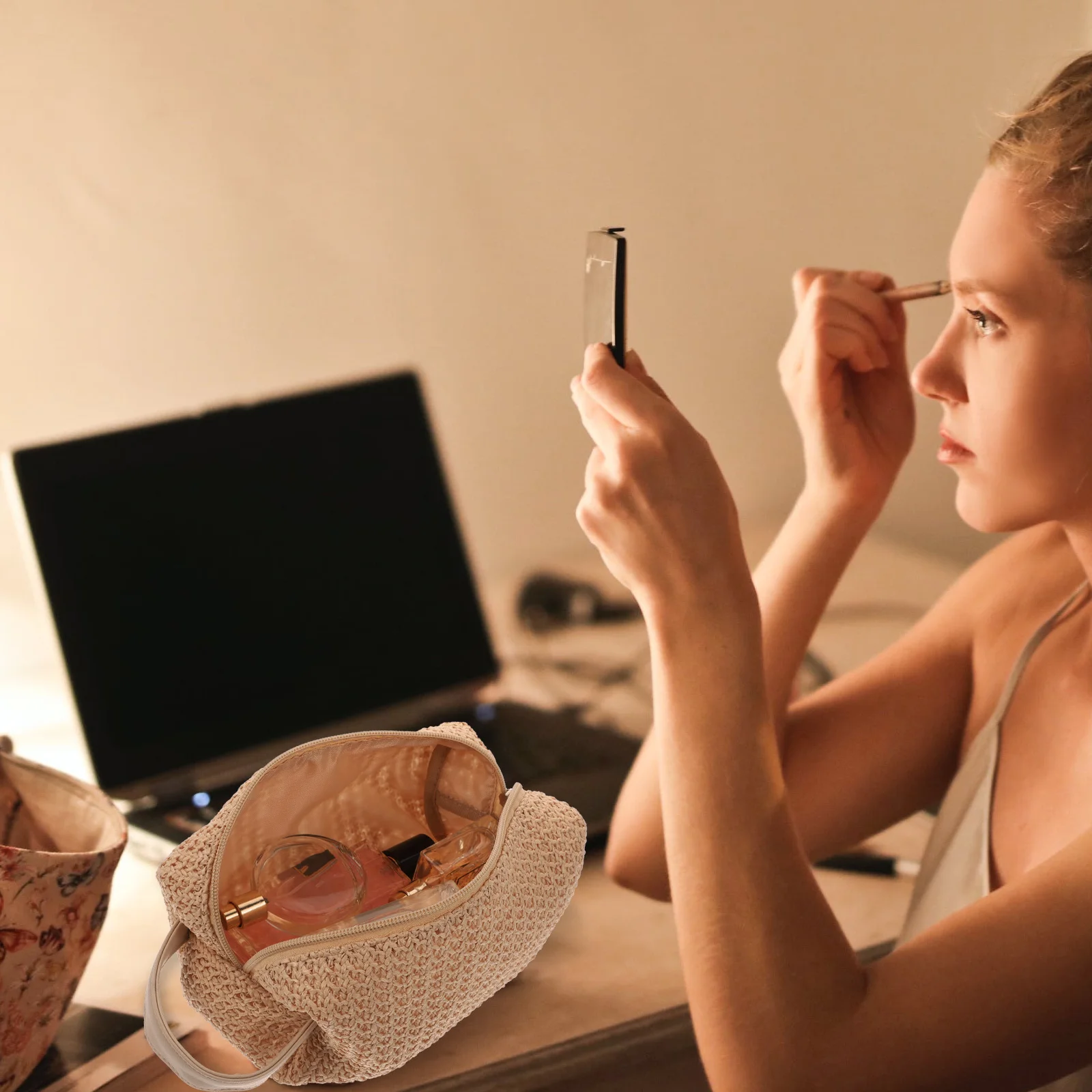 

Portable Toiletry Bag Large Capacity Waterproof Makeup Pouch For Women Travel Organizer Wristlet Handbag Bag