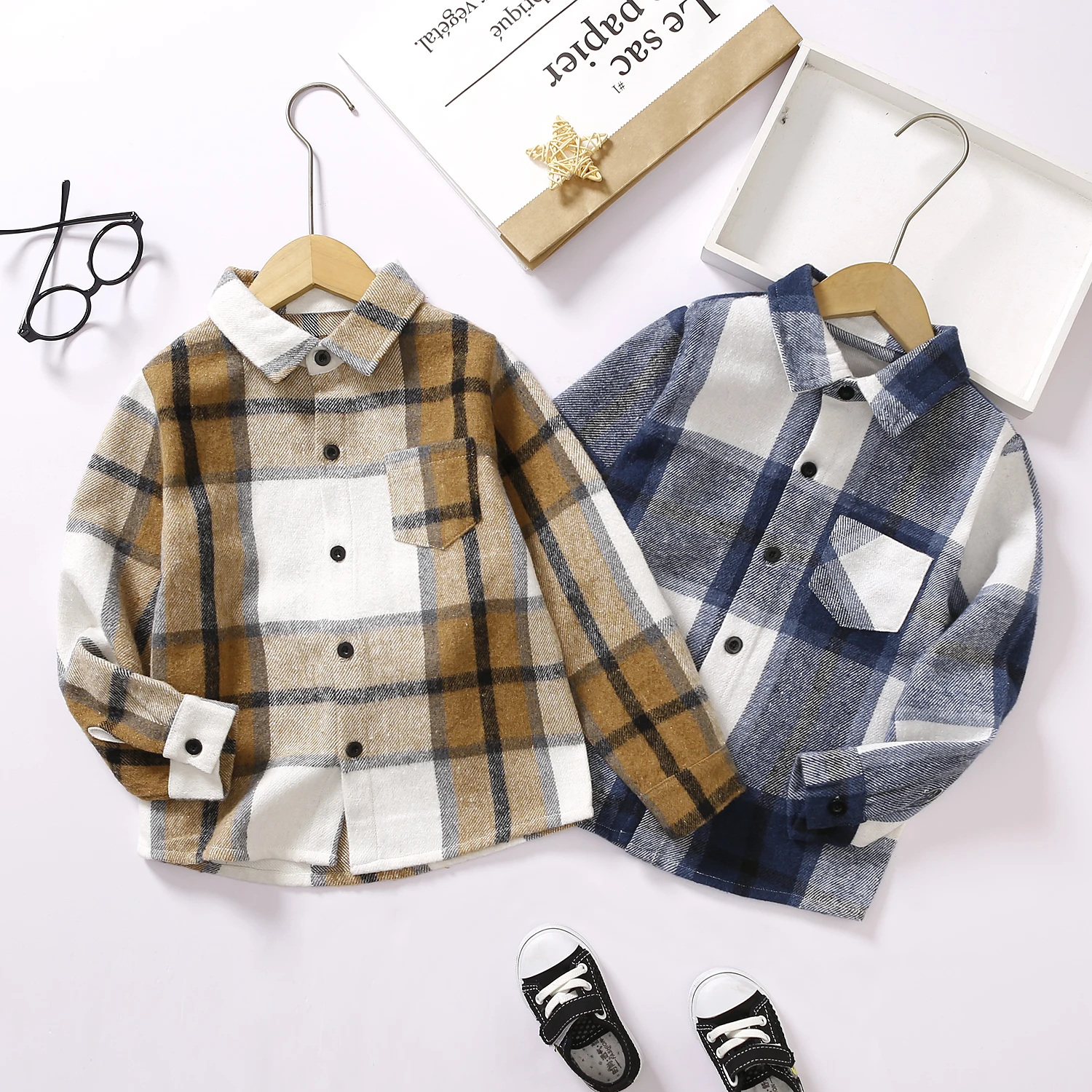 PatPat Kid Boy-camisa a cuadros de manga larga con cuello de solapa y botones