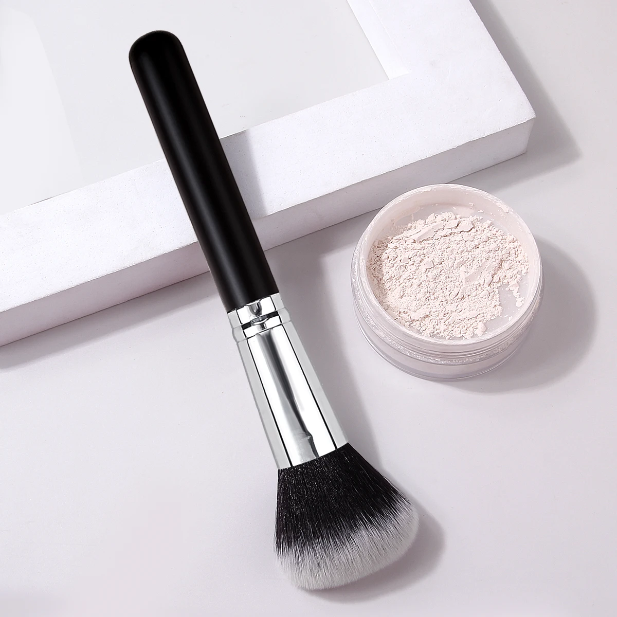 Black Loose Powder Brush High Quality Synthetic Bristle Blush Brush Contour Brush Highlight Brush Portable Beginner Makeup Brush
