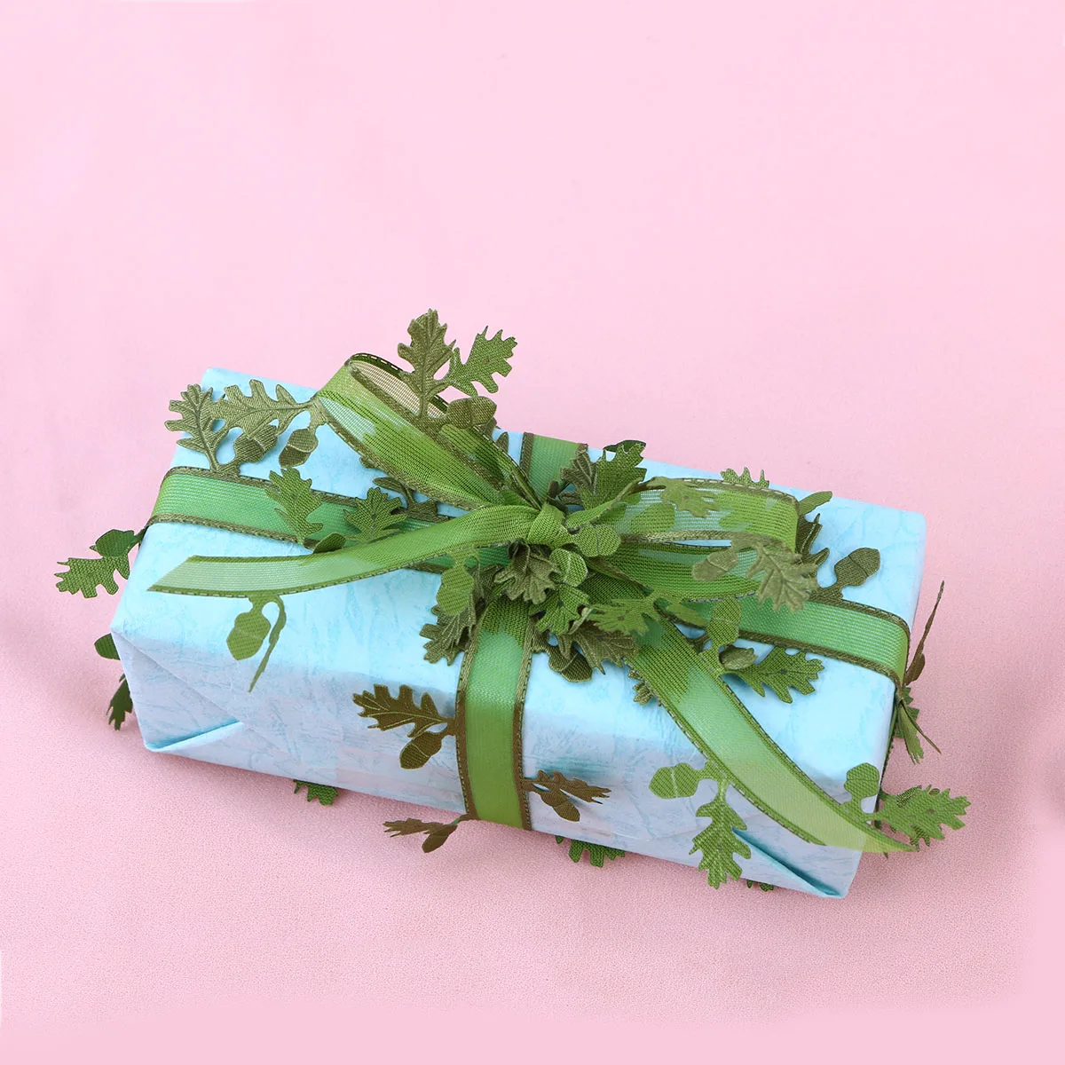 

20mx4cm Leaves Pattern Silk Ribbon Wedding Festive Gift Packing Ribbon DIY Accessories Decoration (Green)