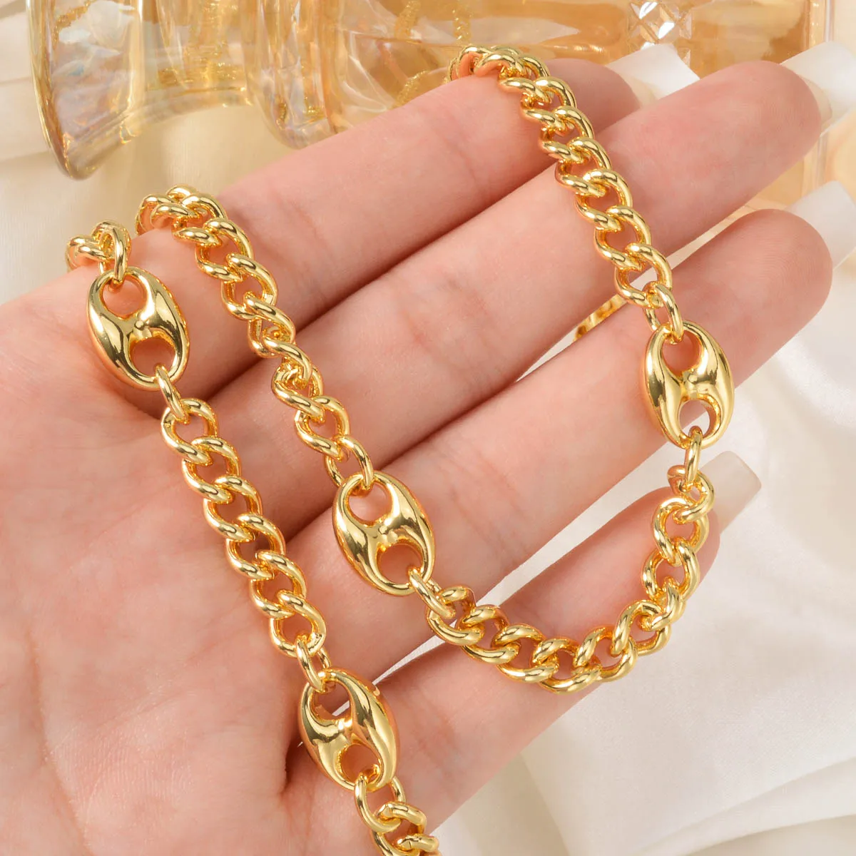 

Pig-nose Decorative Necklace Bracelet 18k Gold-plated Jewelry Set Hip-hop Punk Style Fashion Accessories Copper Necklace 2pcs