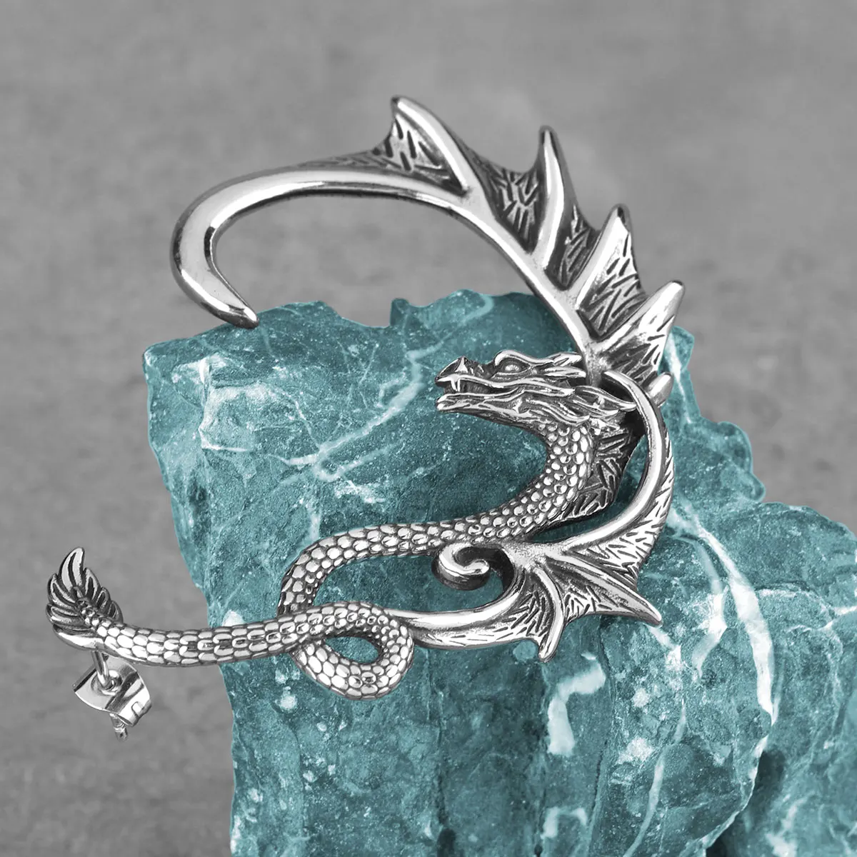 الفولاذ المقاوم للصدأ التنين لف انخفاض الأقراط الرجال شخصية أجنحة تميمة أقراط النساء مجوهرات حفلة تنكرية