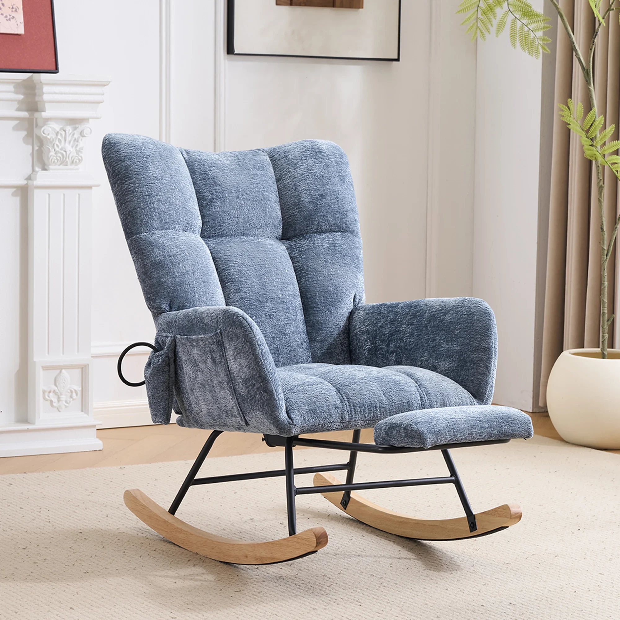 Poltrona a dondolo ergonomica blu, poltrona a dondolo in tessuto chenille con spugna ad alta densità e tasca laterale per riporre oggetti, poggiapiedi retraibile, gambe in legno massello, poltrona
