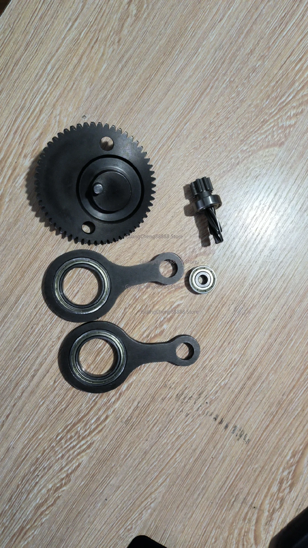 Electric hedge trimmer gears, garden tools