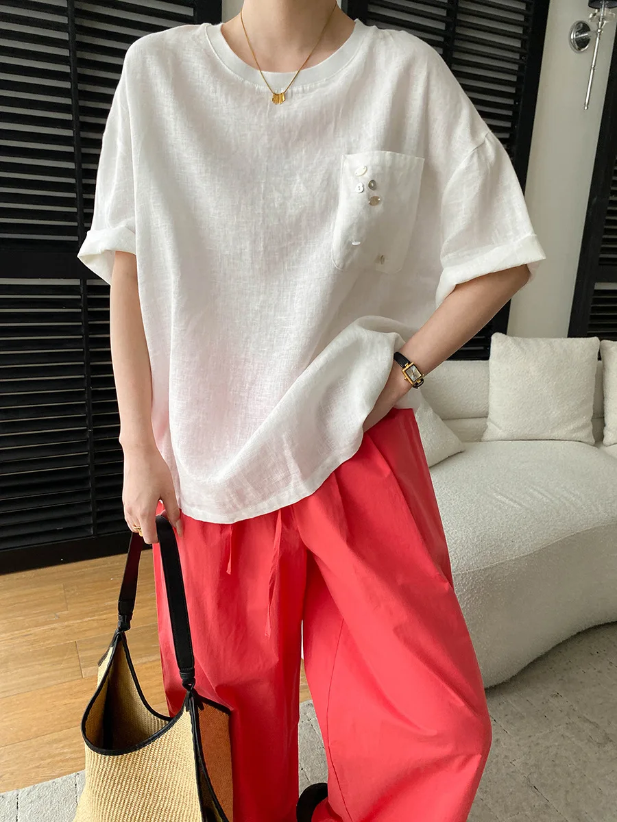 

Летняя женская повседневная однотонная футболка с круглым вырезом, карманами и пуговицами, свободного кроя, с короткими рукавами.