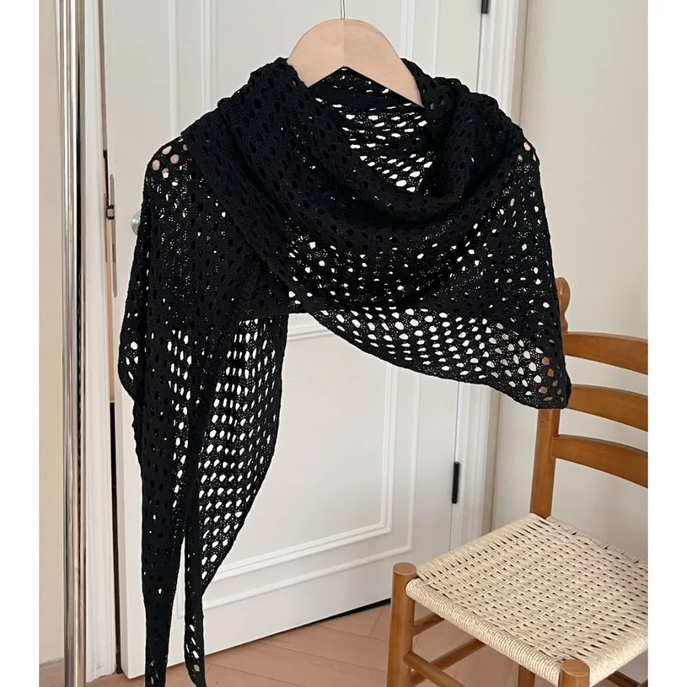 

Stylish Hollow Out Triangle Scarf Shawl Breathable Solid Color Knitted Scarf Lightweight Sun Protection Women Shawl Wrap
