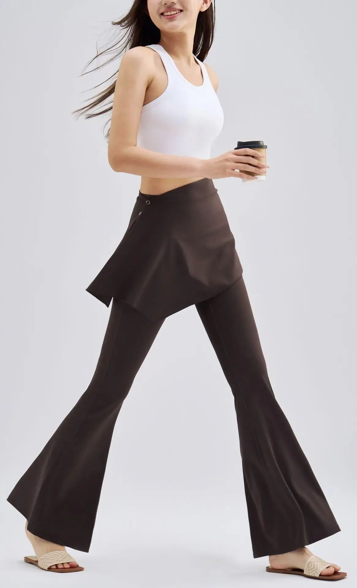 Figurbetonte Fitness-Leggings mit Hüftbedeckung für Damen im Herbst, zweiteiliger Radsport-Yoga-Anzug mit Rocksaum, ausgestellte Sporthose – Detail 8