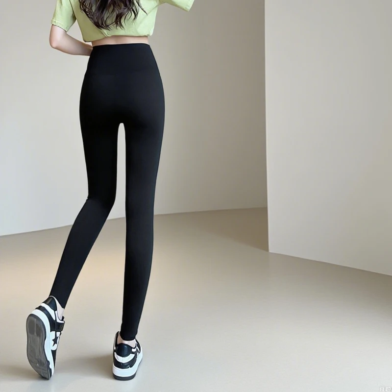 Celana Hiu Sembilan Titik Legging Elastis untuk Pakaian Luar Celana Yoga Pengangkat Perut dan Pengangkat Pinggul Pinggang Tinggi Ketat dan Ramping