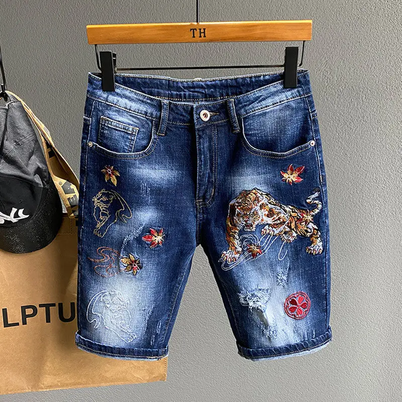 Europe and America's  retro embroidery tiger print pattern China-Chic fashion denim Denim shorts knee length  jeans for men