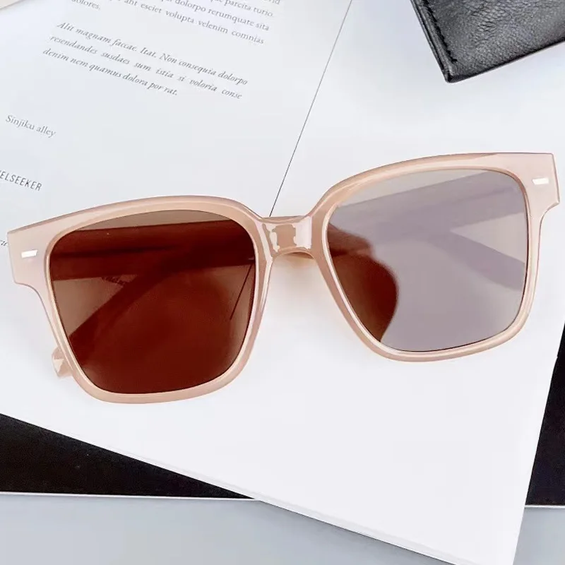 Fashion Yellow Oversized Square Sunglasses Women 2022 High Quality Rivets Decor Frame Rectangle Sun Glasses 90s Men Shades UV400