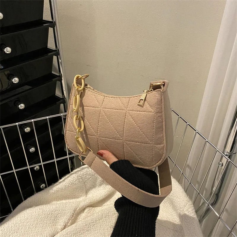 Fashion Women Underarm Shoulder Bags Pu Leather Half Moon Armpit Ladies Black And White Handbags Brand Designer Trend Purse 2024