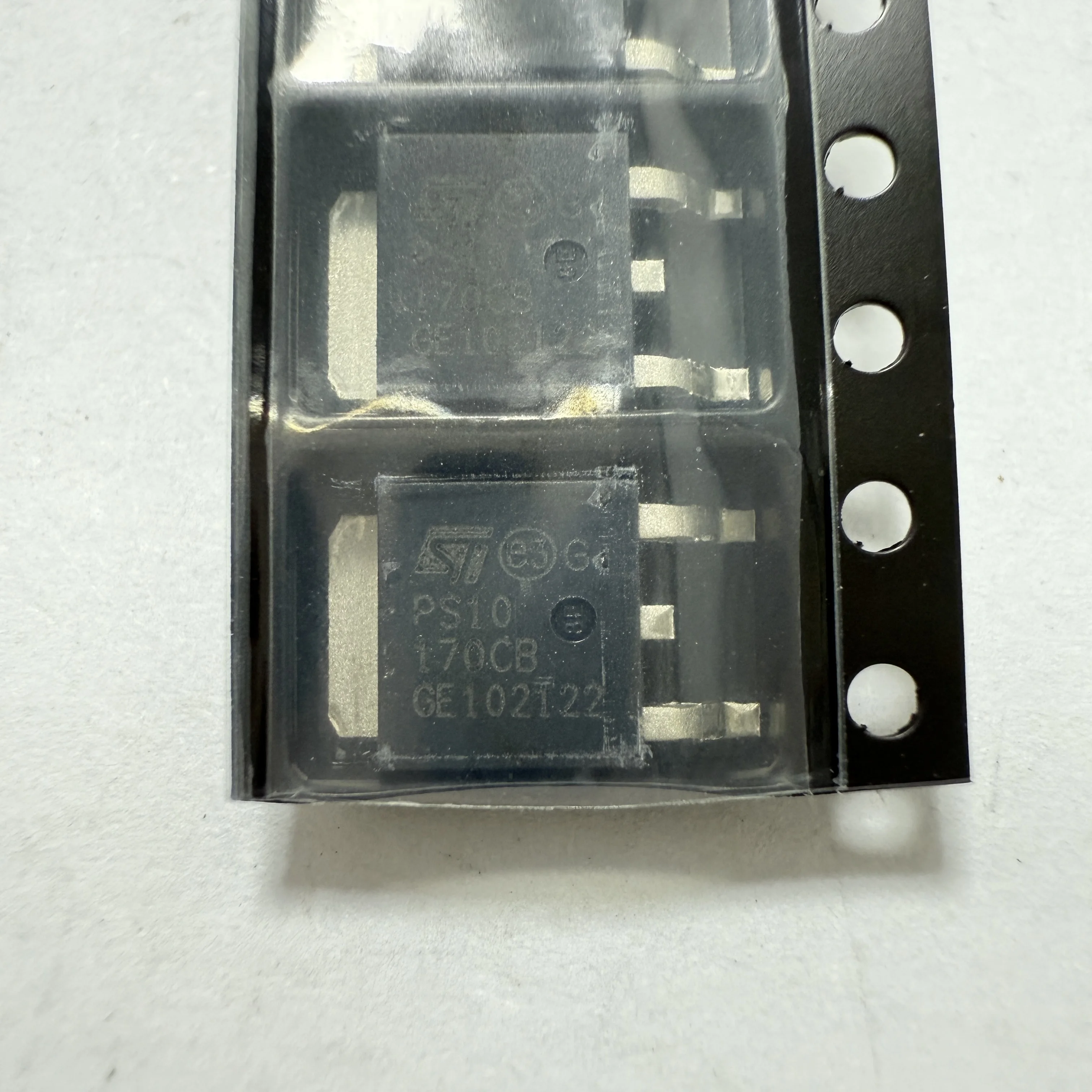 10 PÇS/LOTE STPS10170CB-TR (Diodos)