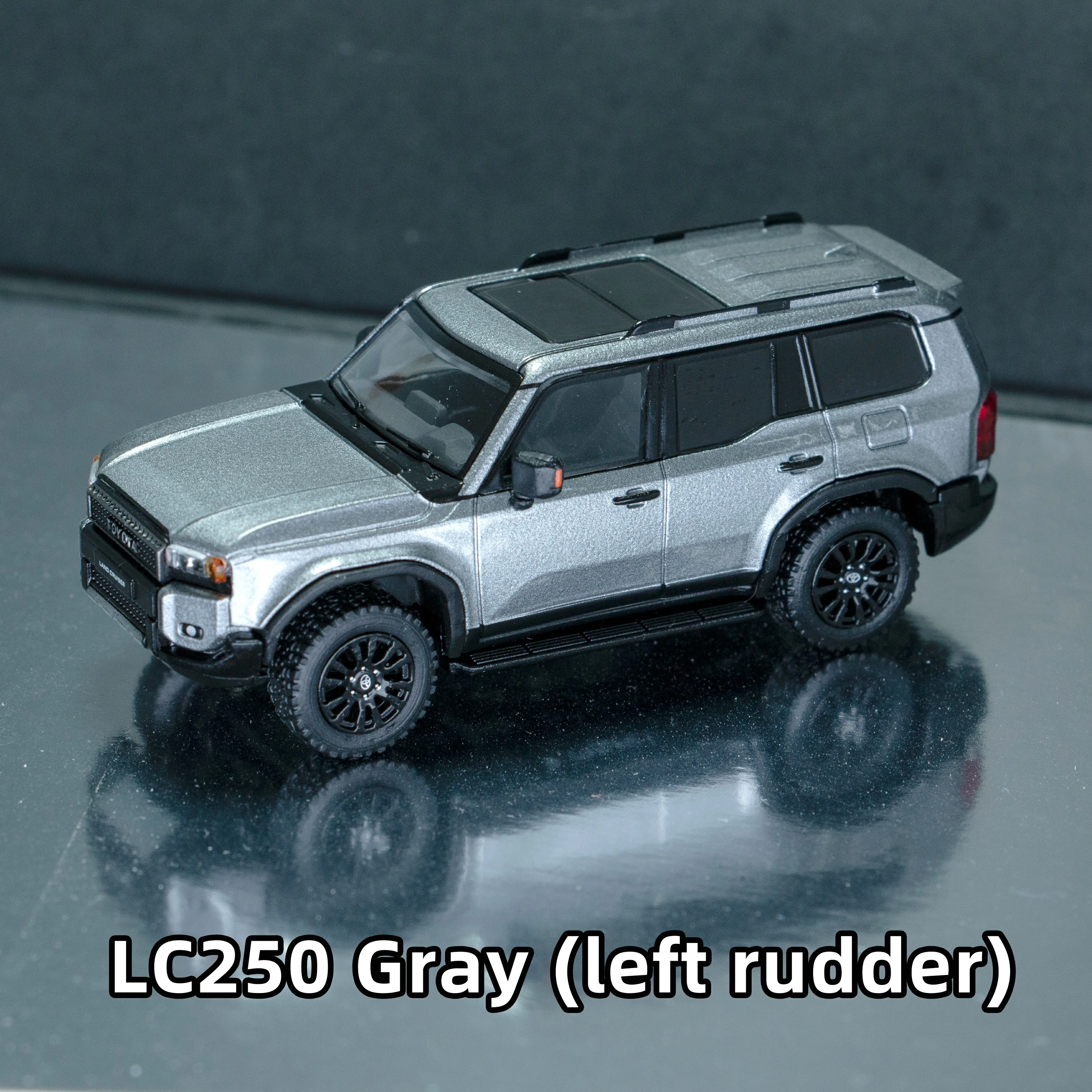 Model 1 1:64 Land Cruiser LC250 LC70 Prado Batou Off-road Alloy Car Model