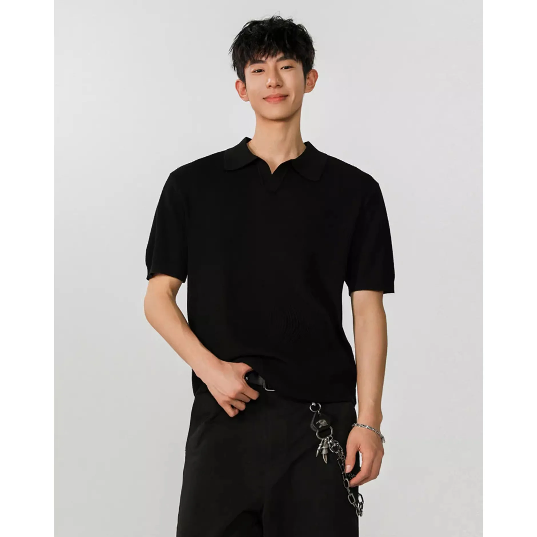 Summer new knitted sweater ice silk short-sleeved men's business slim-fit POLO shirt V-neck trendy T-shirt