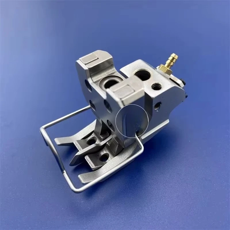 The pneumatic double needle presser foot gauge set is suitable for Dukepu Adler 868 double needle industrial sewing machine