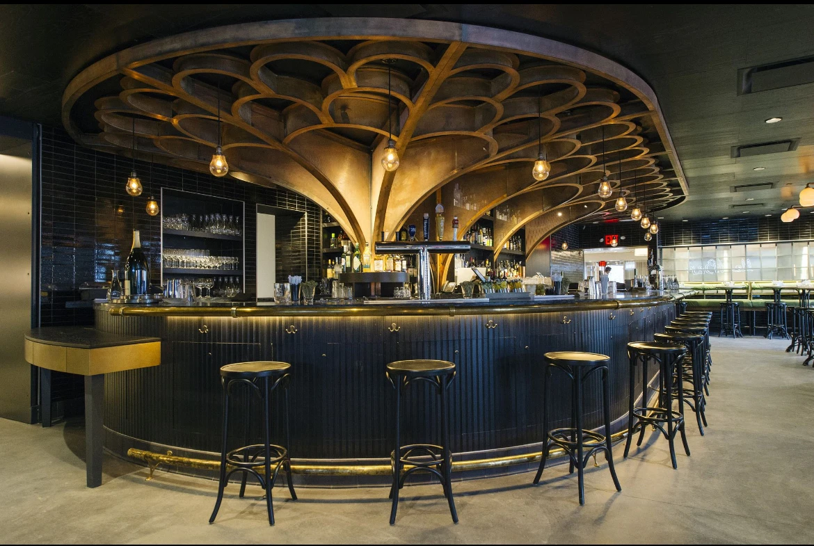 Customized Modern Luxury Bar Interior Design Restaurant Bar Counter Hotel Lounge Commercial Pub Bar Counter