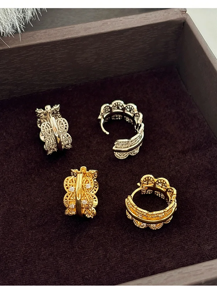 Luxuriöse Spitzen-Filigran-Ohrringe in Goldfarbe mit eingelegten CZ-Steinen, hohle florale Ohrclips für Damen, elegantes Schmuckgeschenk. – Detail 15