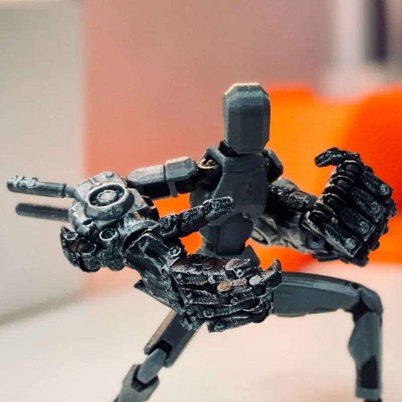 スポットラッキー13 新フィギュア アイアンフィスト 可動モ - Vinyl Figure Blank のレビューと価格