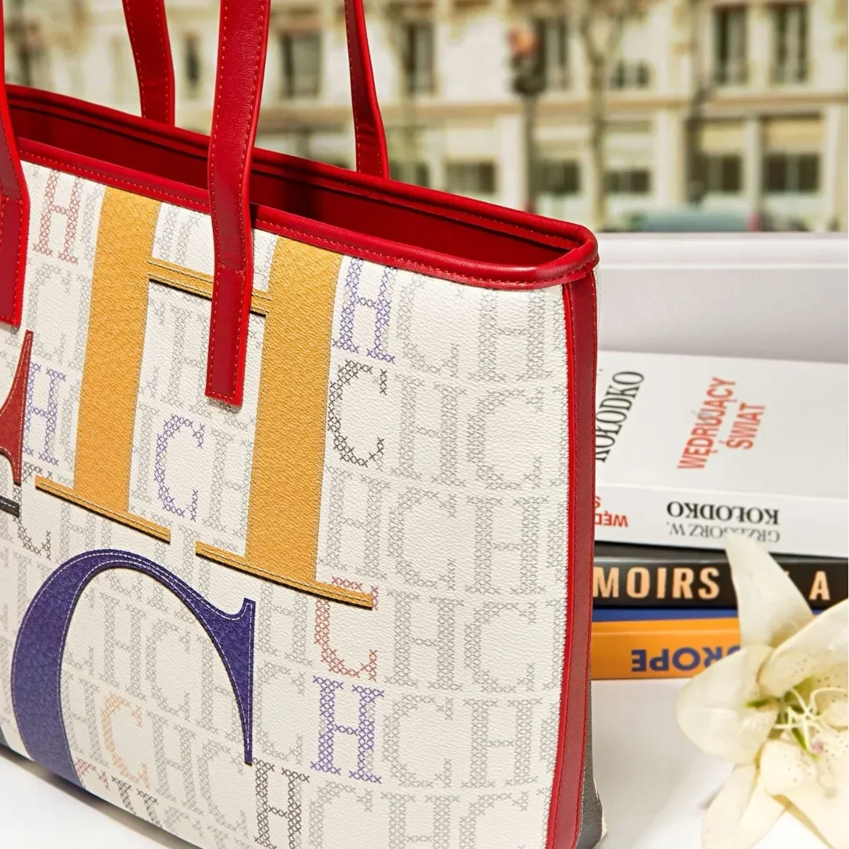 Tas Tangan Wanita Kapasitas Besar yang Trendy, Tas Selempang Mewah dengan Logo Huruf Desainer dan Gaya Vintage Paris